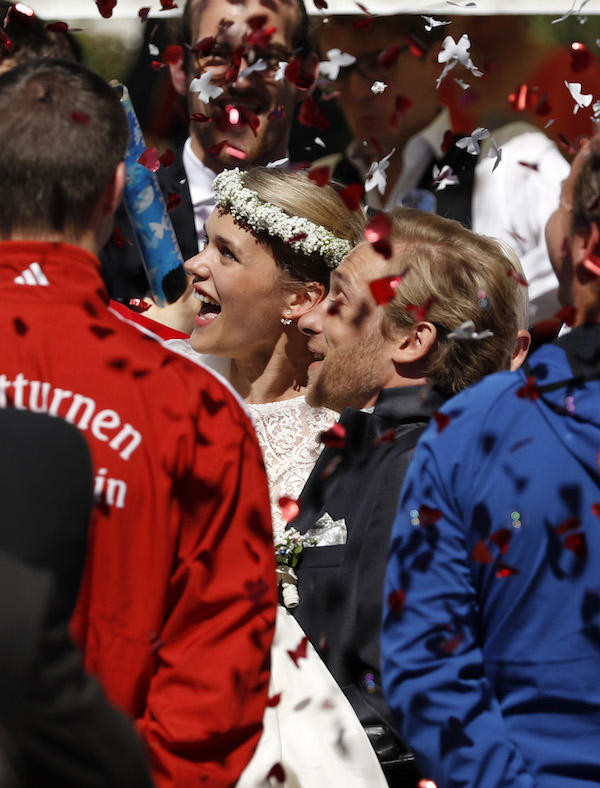 Überraschung Zur Hochzeit
 Samuel Koch & Sarah Elena Timpe Tanz Überraschung zur