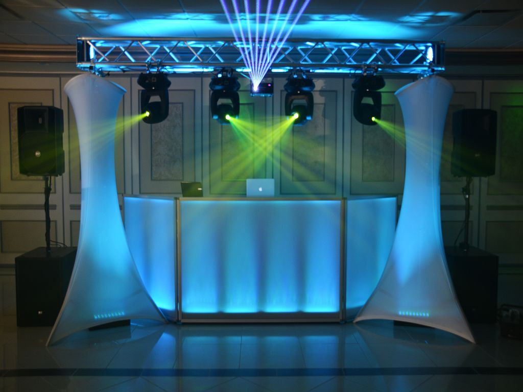 Überraschungsideen Hochzeit
 dj facade Dj facade with truss lights