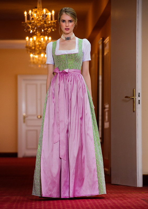 Umstandsdirndl Hochzeit
 Brautdirndl Kollektion 2015