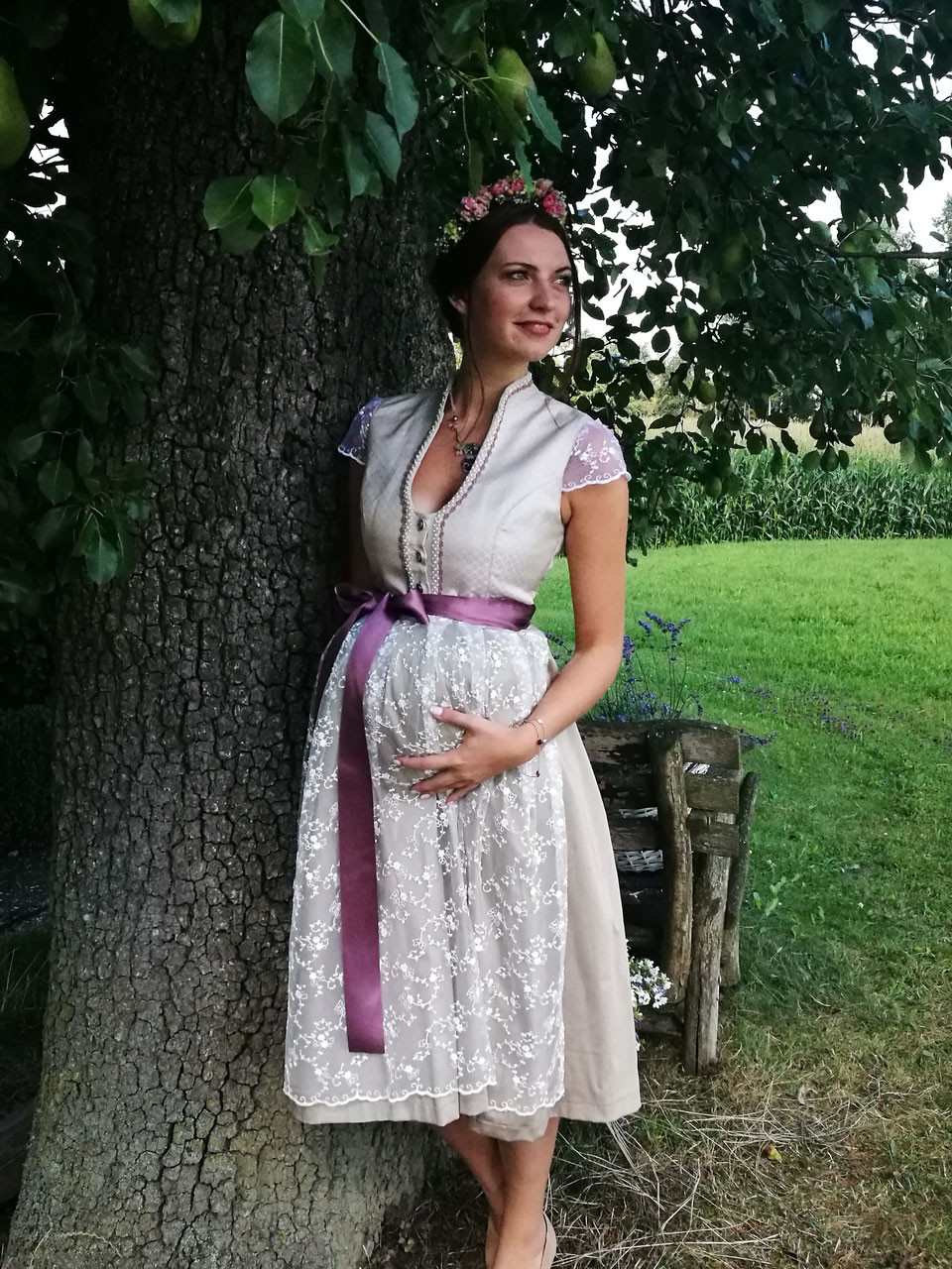 Umstandsdirndl Hochzeit
 Umstandsdirndl 2in1 DirndlTruhe Lange Maßgeschneiderte