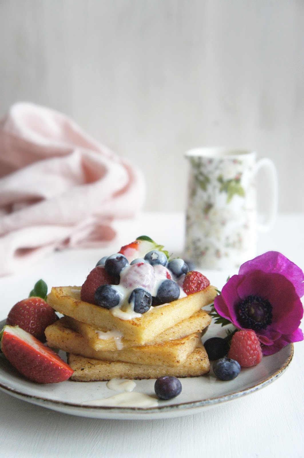 Unnötige Geschenke
 Fräulein Zuckerbäckerin French Toast mit Vanillesoße an