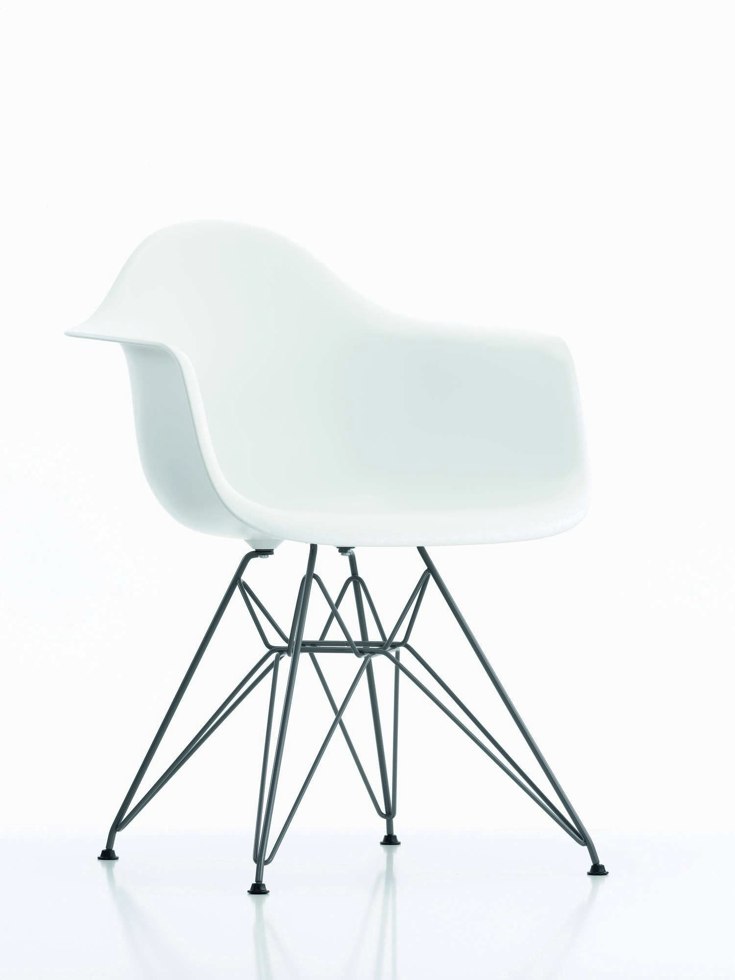 Vitra Stuhl
 Eames Plastic Arm Chair DAR Stuhl Vitra einrichten design