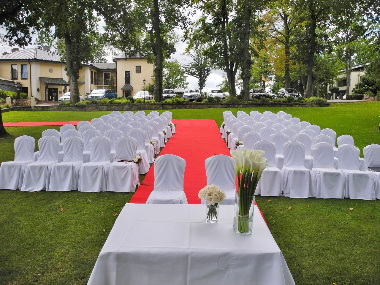 Vorteile Hochzeit
 wedDROPS Weiße Regenschirme für Hochzeit