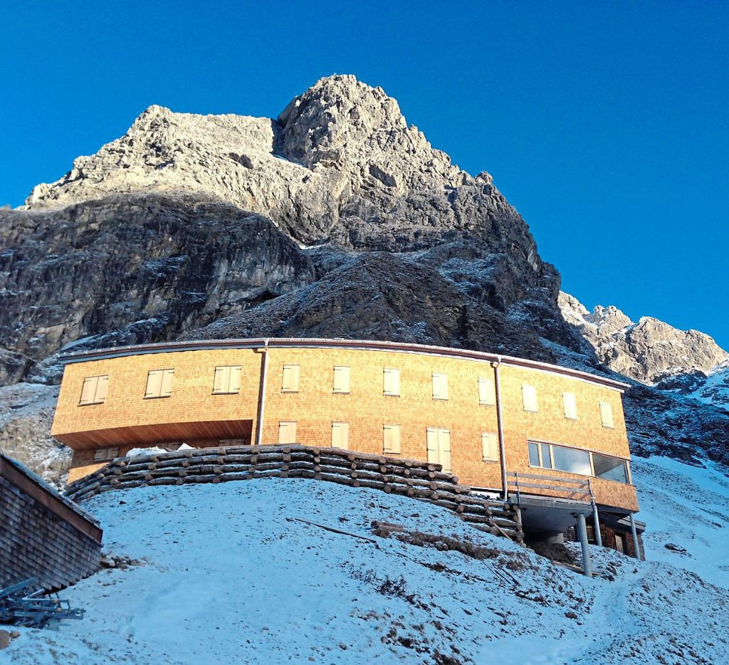 Waltenberger Haus
 Waltenberger Haus in den Allgäuer Alpen 2016