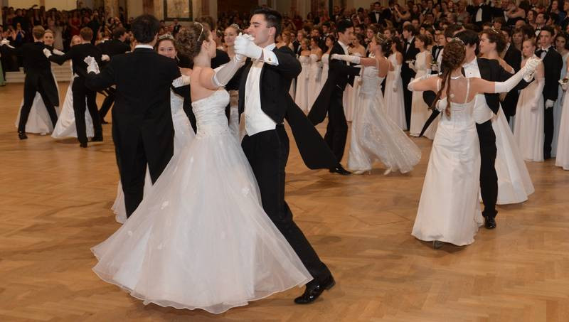 Wiener Walzer Hochzeit
 Walzer Tanzkurse Wien Walzer tanzen lernen schnell und