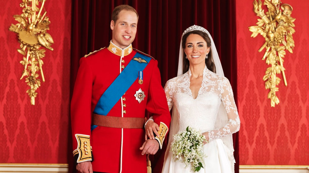 William Und Kate Hochzeit
 Kates Brautkleid als Besucher Magnet