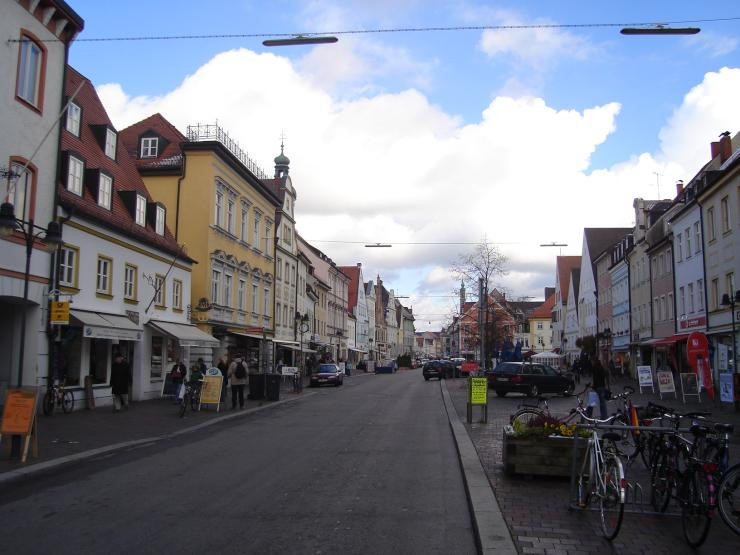 Wohnung Freising
 3 zimmer ein schlaffzimmer Marienplatz einbauküche