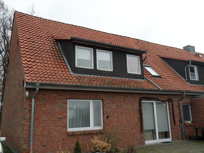 Wohnung Husum Mieten
 3 Zimmer Dachgeschosswohnung in Husum Groß Varlingen