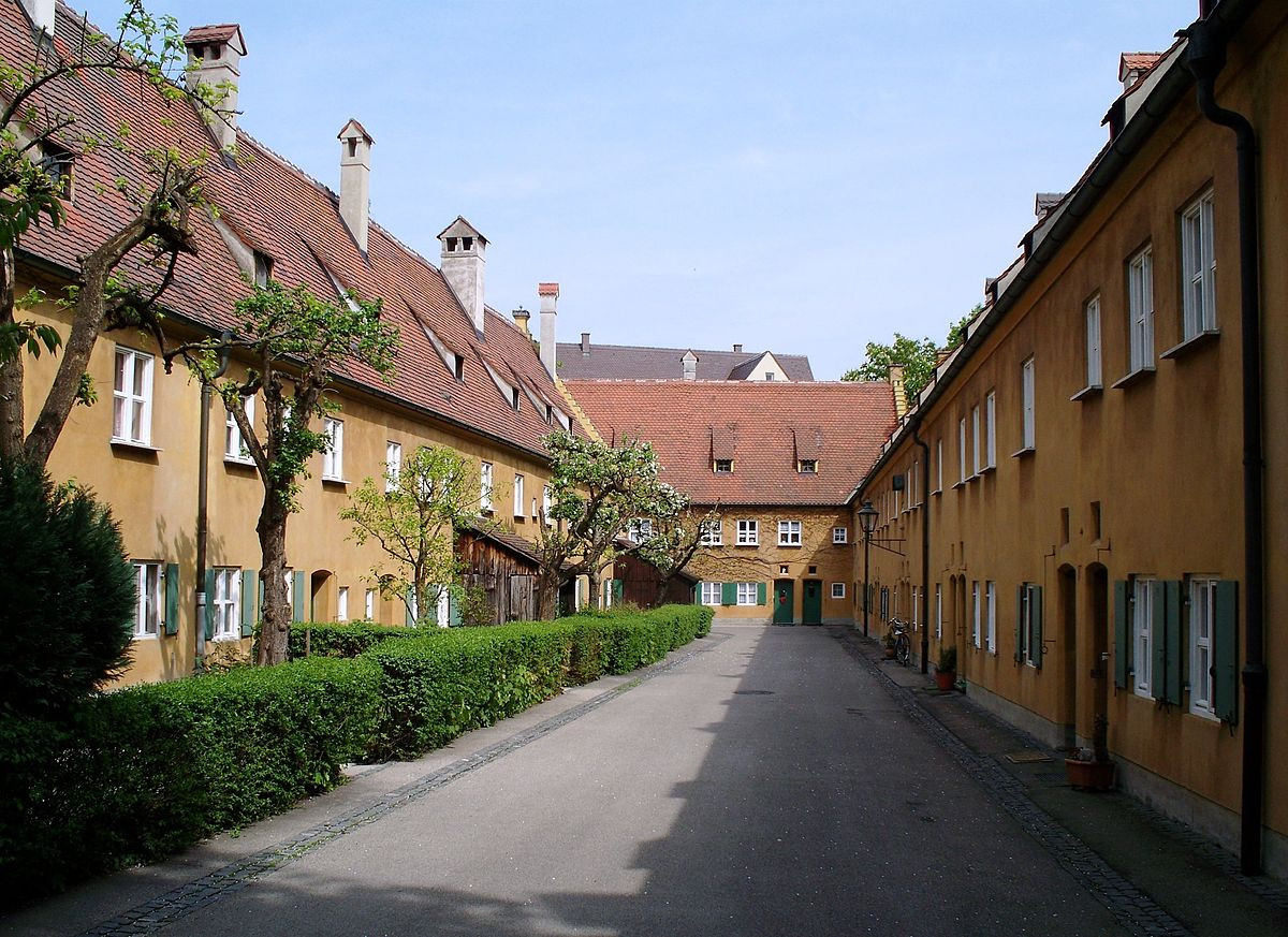 Wohnungen Augsburg
 Fuggerei –