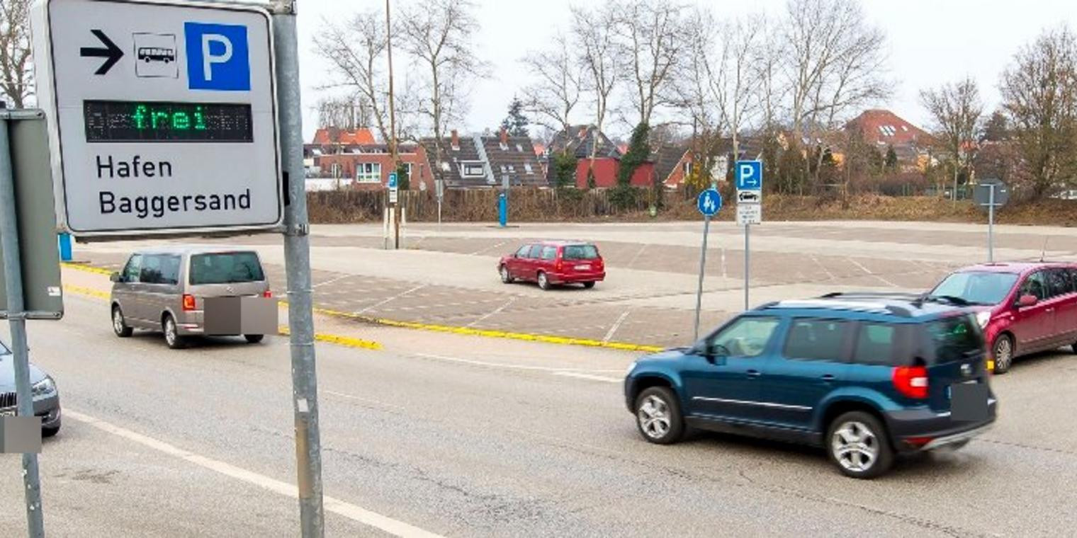 Wohnungen Lübeck
 Travemünde Wohnungen statt Autos Baggersand wird bebaut