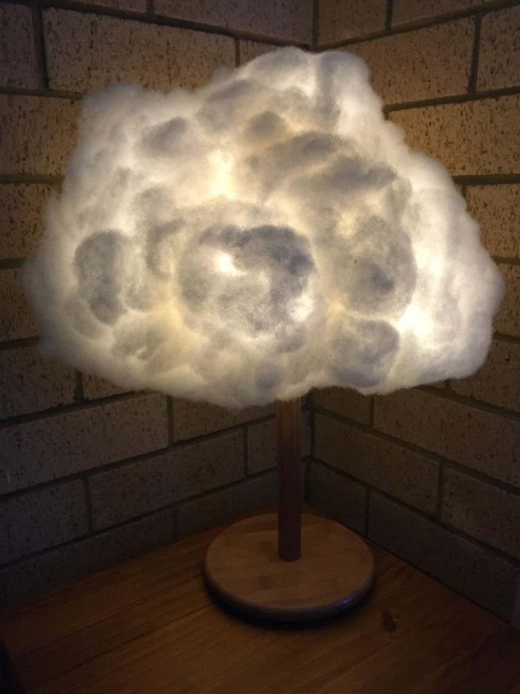 Wolken Lampe
 DIY Wolken Lampe basteln für interessante Lichteffekte