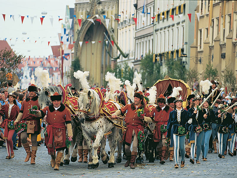 Zehrplatz Landshuter Hochzeit
 Landshuter Hochzeit Landshuter bruiloft 1475