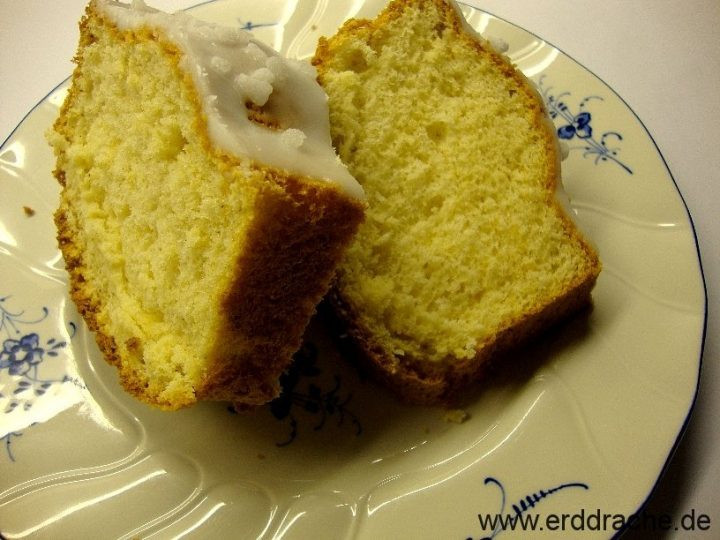 Zuckerguss Auf Warmen Kuchen
 Zuckerguss auf erkalteten kuchen – Appetitlich Foto Blog